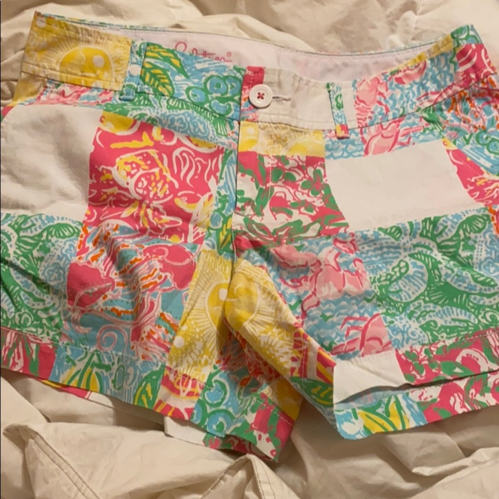 ISO these Lilly Pulitzer Walsh Shorts in a 16